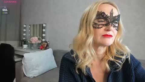 Snapshot of best__angelica chatting on 11-12-25, 04:07 best__angelica online show from 11-12-25, 04:07