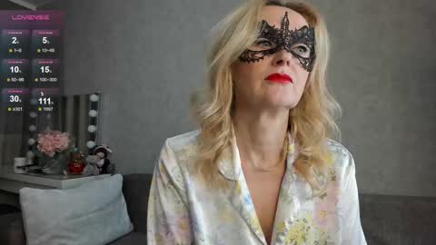 Snapshot of best__angelica chatting on 11-24-25, 08:36 best__angelica online show from 11-24-25, 08:36