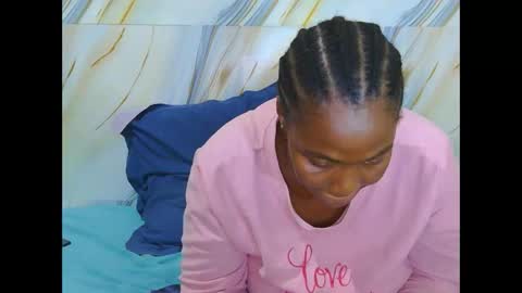 Snapshot of best_frnd chatting on 11-25-25, 08:42 best_frnd online show from 11-25-25, 08:42