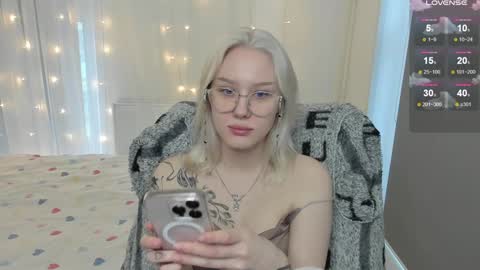 Danny and Kira online show from 01-30-25, 05:09