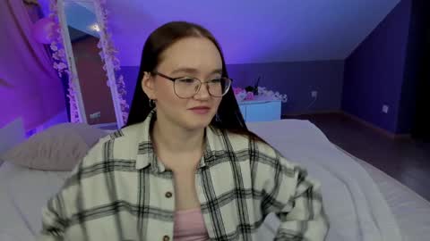 Danny and Kira online show from 02-02-25, 08:24