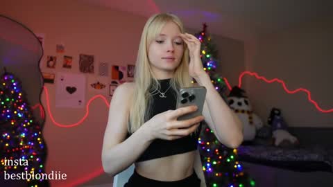 Chloe Next stream on Friday online show from 01-04-25, 05:05