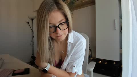 Vicky   online show from 09-23-25, 06:27