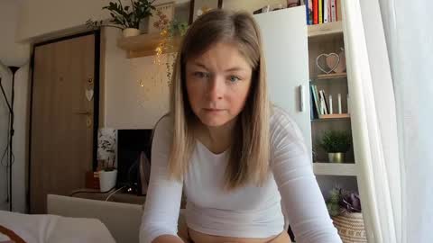 Vicky   online show from 12-02-25, 07:47