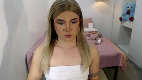 bestgirljulia online show from 09-21-25, 05:20
