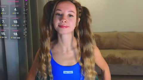 Snapshot of bestie_baby chatting on 02-24-25, 03:02 Emely online show from 02-24-25, 03:02