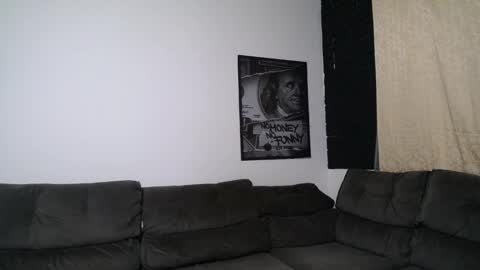 bestmuscle online show from 11-16-25, 02:28