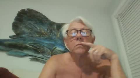 Snapshot of bestshot1951 chatting on 03-21-26, 01:54 bestshot1951 online show from 03-21-26, 01:54