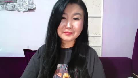 Snapshot of bet_lu chatting on 04-20-26, 10:51 Bet Lu online show from 04-20-26, 10:51