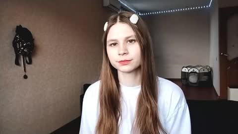 Leila online show from 06-05-26, 12:33