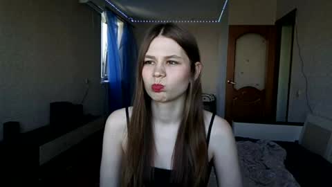 Leila online show from 06-07-26, 11:14