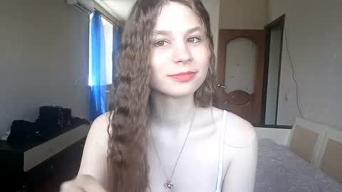Leila online show from 06-18-26, 09:14