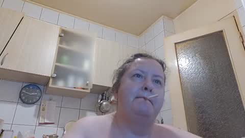 Snapshot of bethnorth chatting on 07-25-26, 11:46 bethnorth online show from 07-25-26, 11:46