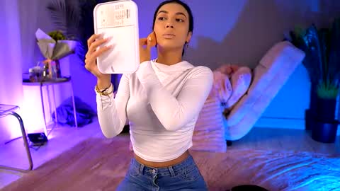 Betty online show from 09-26-25, 04:05