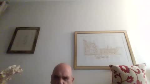 Snapshot of betta1 chatting on 04-19-26, 12:00 betta1 online show from 04-19-26, 12:00