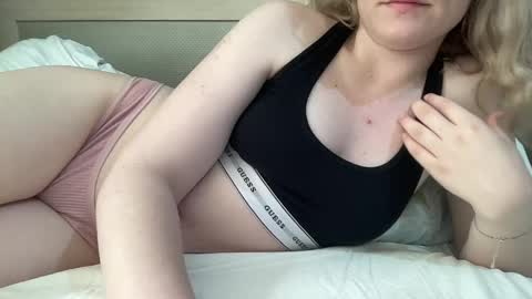 Snapshot of betteketty chatting on 04-14-26, 09:59 Bette online show from 04-14-26, 09:59