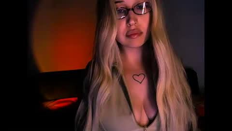 Daniela online show from 09-23-25, 10:18