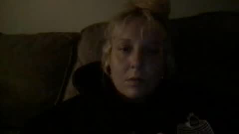 Snapshot of betteroffdeadduh chatting on 09-11-25, 02:22 that one bitch3 online show from 09-11-25, 02:22