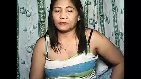 Snapshot of betty_83 chatting on 01-02-25, 12:24 betty_83 online show from 01-02-25, 12:24
