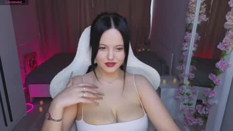 Betty online show from 10-13-25, 01:22