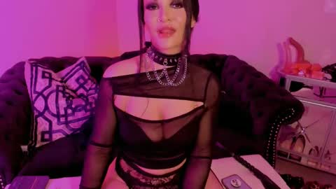 NatashaxoBangs online show from 02-14-25, 04:37