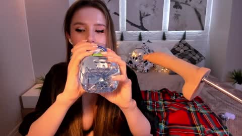 Betty online show from 01-05-25, 03:43