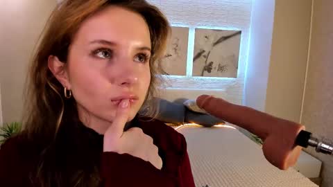 Betty online show from 11-23-25, 08:19