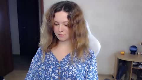 Betty online show from 09-17-25, 08:32