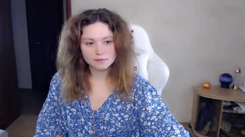 Betty online show from 09-20-25, 05:03