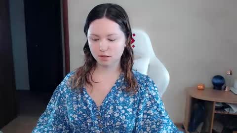 Betty online show from 10-08-25, 08:17