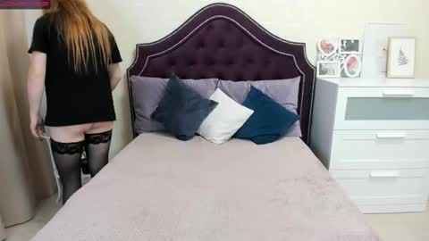 Snapshot of bettyurbane chatting on 02-25-25, 07:20 Mila Sweet online show from 02-25-25, 07:20