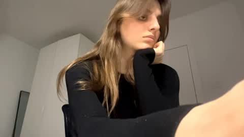 Lina online show from 05-04-26, 06:26