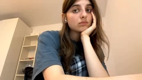 Lina online show from 05-22-26, 05:29