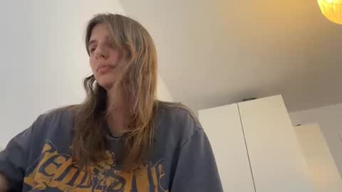 Lina online show from 08-04-26, 04:09