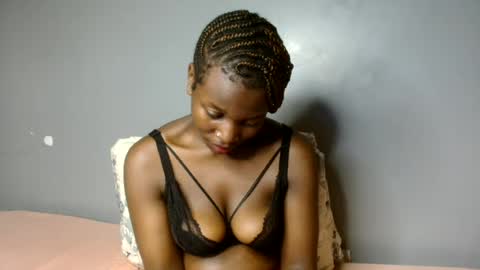 Snapshot of beverly_bay chatting on 07-17-26, 01:01 beverly online show from 07-17-26, 01:01