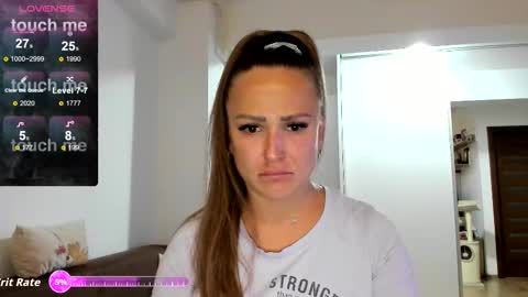 Snapshot of beyoncedoll chatting on 09-17-25, 05:47 BeyonceDoll Twitter DollBeyonce online show from 09-17-25, 05:47