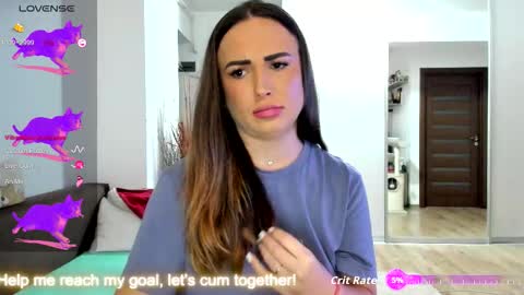 Snapshot of beyoncedoll chatting on 10-07-25, 04:26 BeyonceDoll Twitter DollBeyonce online show from 10-07-25, 04:26