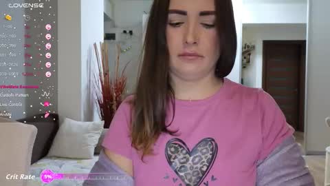 Snapshot of beyoncedoll chatting on 02-07-26, 07:06 BeyonceDoll Twitter DollBeyonce online show from 02-07-26, 07:06