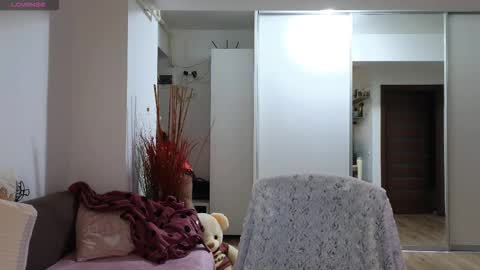 Snapshot of beyoncedoll chatting on 02-28-26, 07:04 BeyonceDoll Twitter DollBeyonce online show from 02-28-26, 07:04