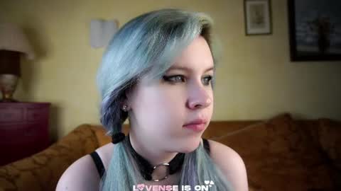 Eliz online show from 06-15-26, 02:58