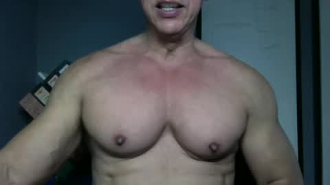 Snapshot of bgdkmuscleguy chatting on 11-14-25, 06:28 BGDKMUSCLEGUY - SELECTED BY CHATURBATE AS A TOP BROADCASTER FOR 2023 online show from 11-14-25, 06:28