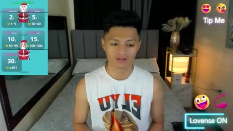 Snapshot of bhillrhey121103 chatting on 12-20-25, 10:33 bhillrhey121103 online show from 12-20-25, 10:33