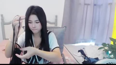 bhzhanglifang online show from 06-10-26, 01:39