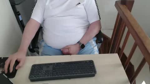 Bisexual Fat guy online show from 05-23-26, 09:13