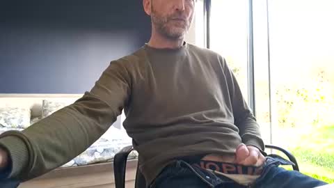 My name is David and if you like public exhibitions you wont be disappointed with me LoL - My favorite vibes is 44  online show from 03-09-26, 08:51