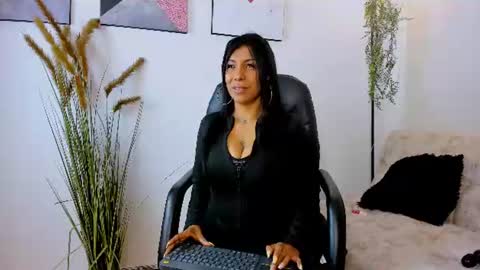 Snapshot of bianca__bx chatting on 06-11-26, 12:14 Bianca online show from 06-11-26, 12:14