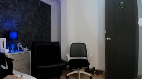 Snapshot of bianca_bella_ chatting on 07-14-26, 03:40 BESHA... online show from 07-14-26, 03:40
