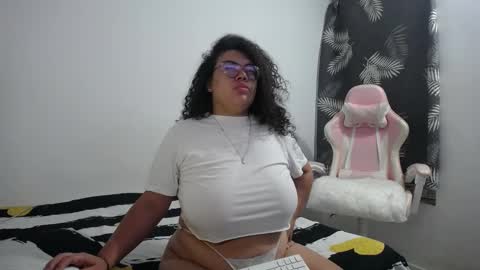 Bianca Tuesday to Sunday from 2am to 6am UTC-5 online show from 02-07-25, 10:40