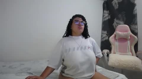 Bianca Tuesday to Sunday from 2am to 6am UTC-5 online show from 10-02-25, 09:27