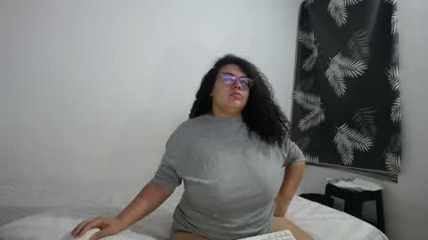Bianca Tuesday to Sunday from 2am to 6am UTC-5 online show from 05-08-26, 09:14